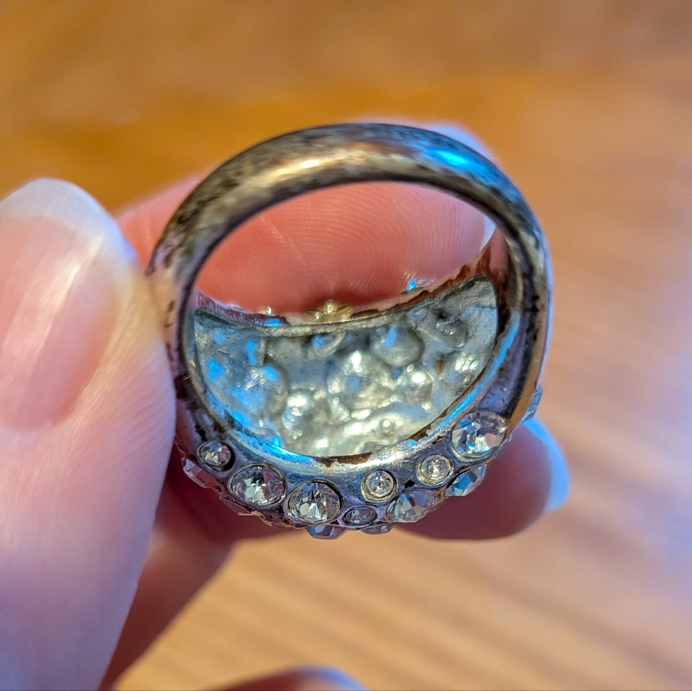 Silver Rhinestone Ring - Picture 8 of 9